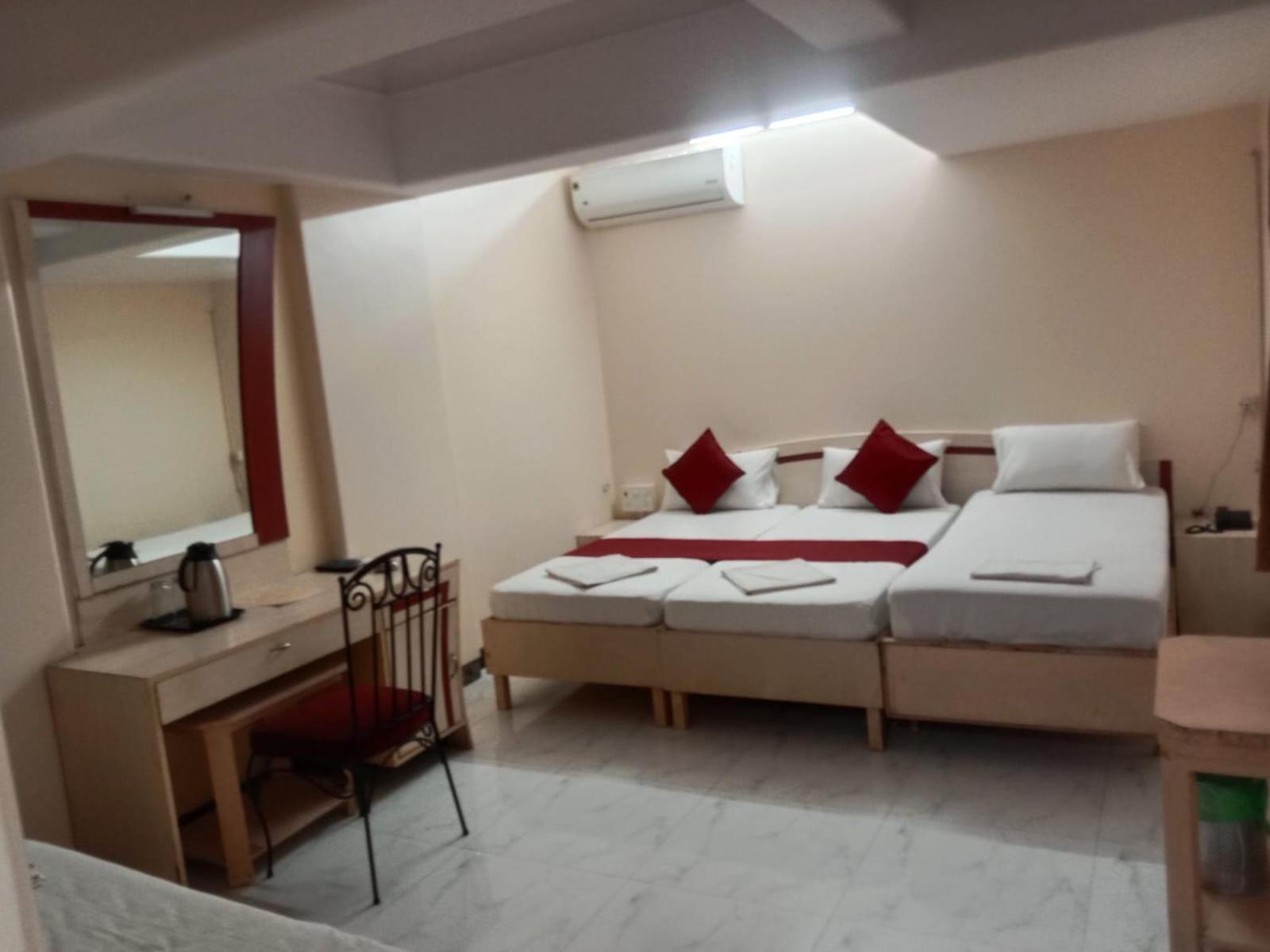 Saigal Guest House مومباي المظهر الخارجي الصورة